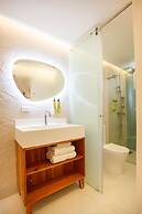 Cocoplum Beach Hotel