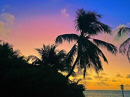 Cocoplum Beach Hotel