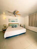 Cocoplum Beach Hotel