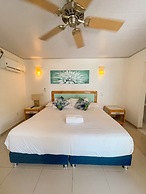 Cocoplum Beach Hotel