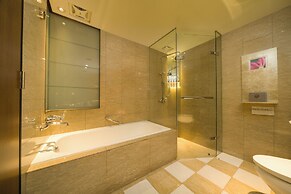 Les Suites Taipei Ching Cheng