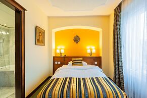 Athmos Hotel
