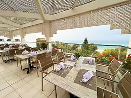 Hotel Sol Azur Beach