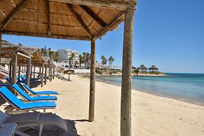 Hotel Sol Azur Beach