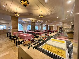 Hotel Sol Azur Beach