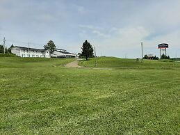 Howard Johnson by Wyndham Woodstock NB