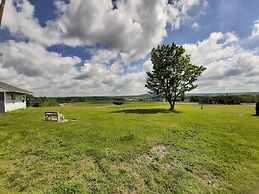 Howard Johnson by Wyndham Woodstock NB