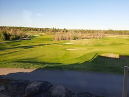 Howard Johnson by Wyndham Woodstock NB