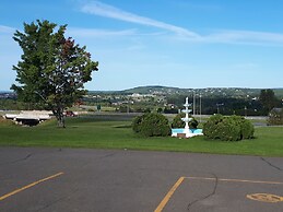 Howard Johnson by Wyndham Woodstock NB