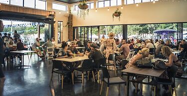 Mackay Seabreeze Apartments