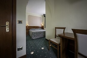 Hotel Elena