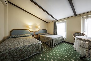 Hotel Elena