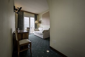 Hotel Elena
