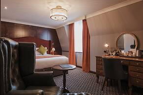 The Sanctuary House Hotel