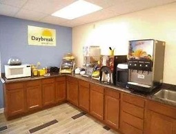 Days Inn by Wyndham West Branch Iowa City Area