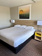 Days Inn by Wyndham West Branch Iowa City Area