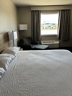 Days Inn by Wyndham West Branch Iowa City Area