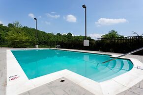 Holiday Inn Express North East by IHG