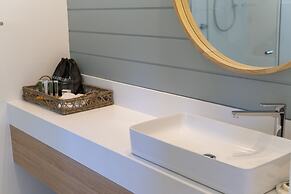 The Quarters, Ascend Hotel Collection