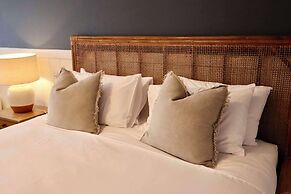 The Quarters, Ascend Hotel Collection