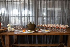 The Quarters, Ascend Hotel Collection