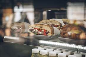 The Quarters, Ascend Hotel Collection