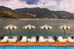 Atlantis Bay - VRetreats