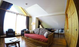 Les Balcons du Savoy