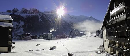Les Balcons du Savoy