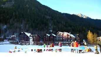 Les Balcons du Savoy