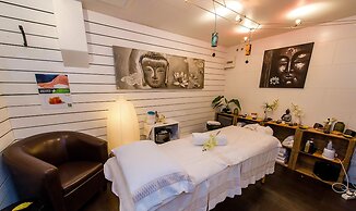 Les Balcons du Savoy