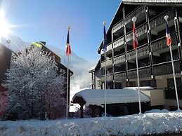 Les Balcons du Savoy