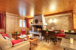 Les Balcons du Savoy