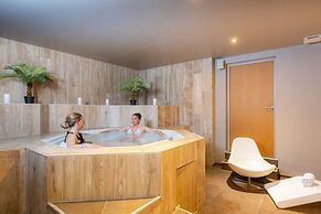 Royal Ours Blanc Boutique Hôtel & Spa