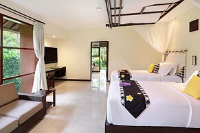 Legian Beach Hotel