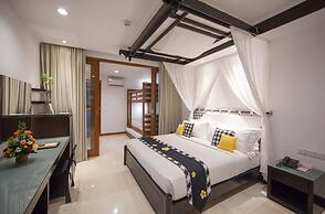 Legian Beach Hotel