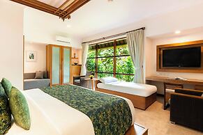 Legian Beach Hotel