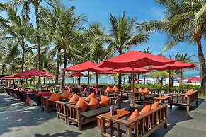 Legian Beach Hotel