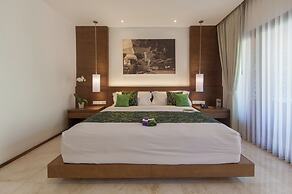 Legian Beach Hotel