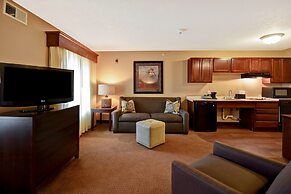 GrandStay Hotel & Suites