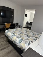 Motel 6 Bradenton, FL