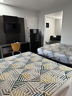 Motel 6 Bradenton, FL