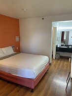 Motel 6 Wethersfield, CT - Hartford