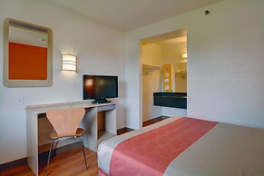 Motel 6 Wethersfield, CT - Hartford