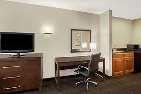 Wingate by Wyndham - Columbia