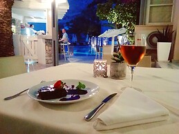 Hotel Antinea Suites & SPA