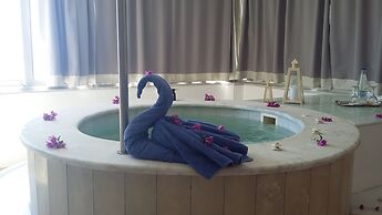 Hotel Antinea Suites & SPA