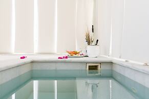 Hotel Antinea Suites & SPA