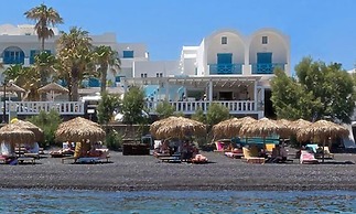 Kamari Beach Hotel