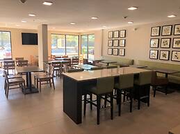 Country Inn & Suites by Radisson, Stone Mountain, GA